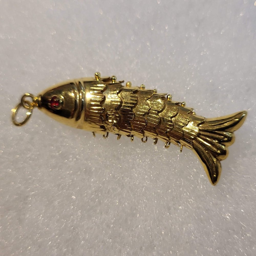 14K Gold Fish Pendant (4cm)
